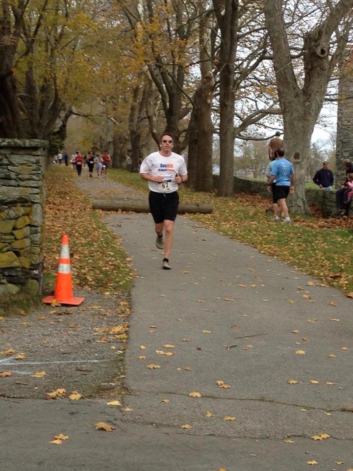 decaidracing's tweet photo. @bradcollins53 of @decaidracing  running like a gazelle in his @Vibram5Fingers #runforcharity #RunningMan https://t.co/2Am2rS3Xl5