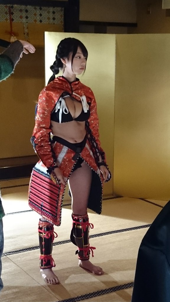 [NSFW] Japanese chiobu wearing real samurai armour CTEY_45UkAAVhcm