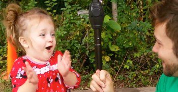 MwanawaCello's tweet photo. Dad “Steals” Little Girl’s Nose But Never Expected This Reaction…
https://t.co/soSecsWvSO https://t.co/6OwBeKXlAf