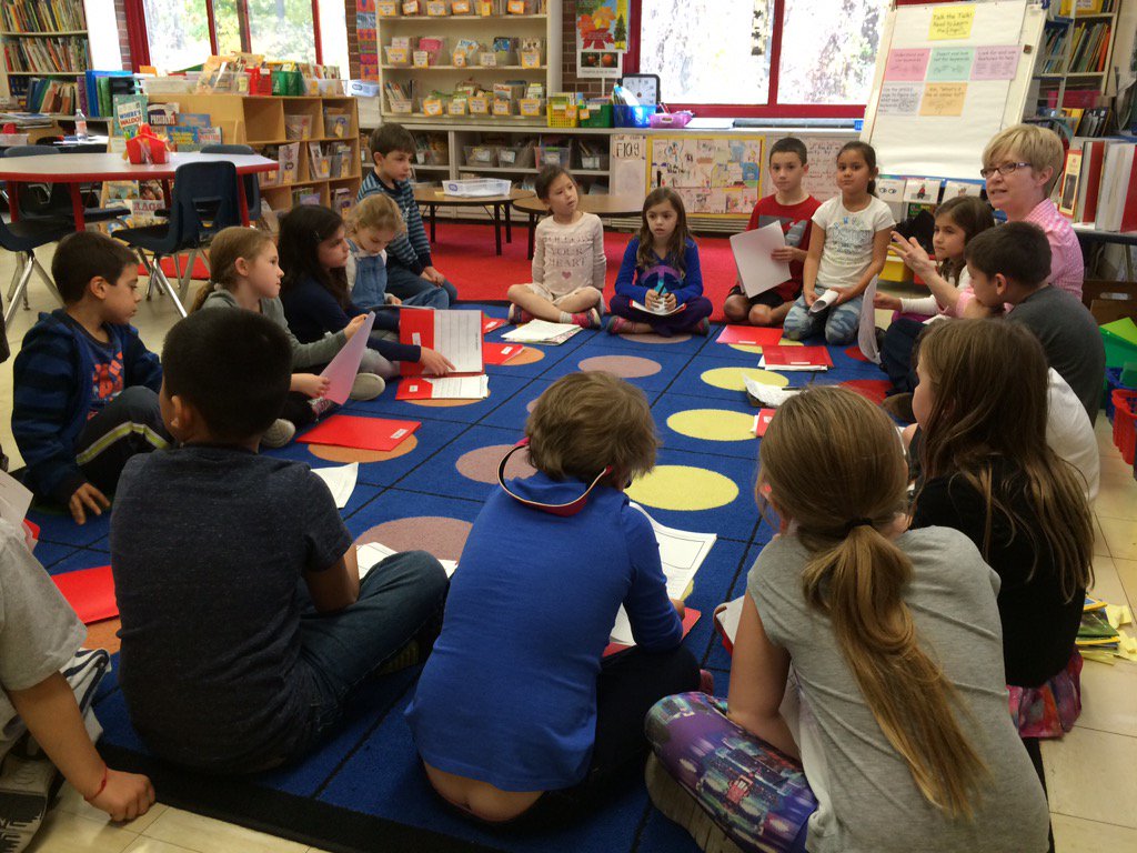 WOSnews's tweet image. #mrsbartellWOS&apos; writers share their nonfiction writing &amp;amp; learned that writers can always say more about their topic