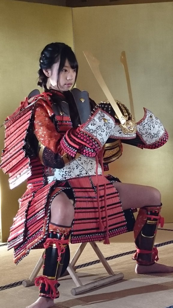 [NSFW] Japanese chiobu wearing real samurai armour CTEZBW3UAAAf89k