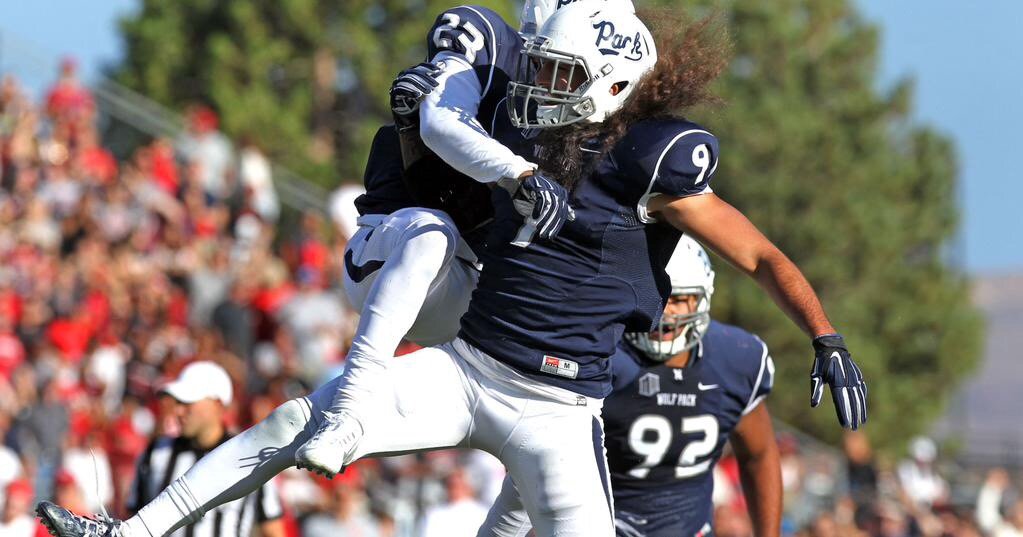 kathrynwith5's tweet photo. Game Day!!! Go #Wolfpack #9 #MatthewLyons #GetThisWin https://t.co/idmTbokQdv