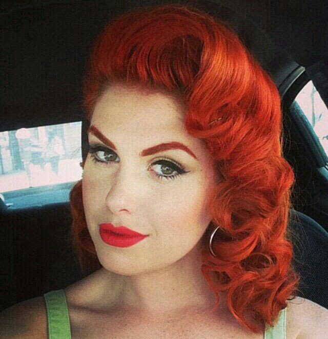 RDollz's tweet photo. Love her hair style and colour #rockabilly #pin-up #ladies #cute send me your rockabilly pics https://t.co/IfiZdJySa9
