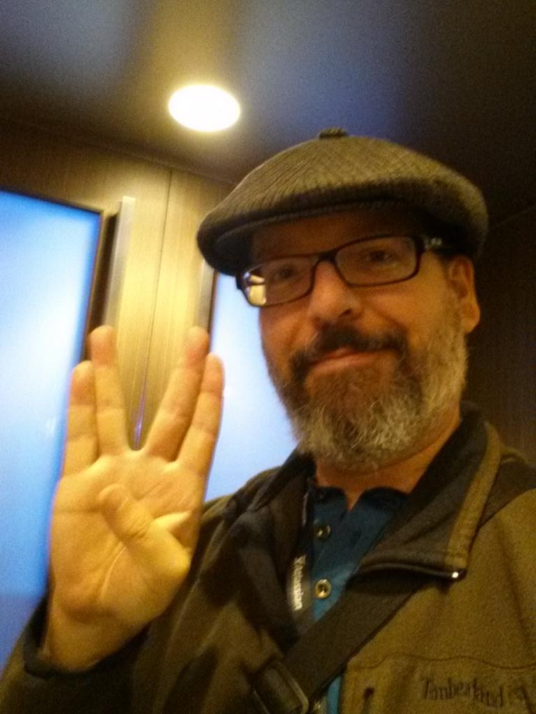 Headwound_'s tweet photo. #TodoChallenge #Atlassiansummit Live long and prosper https://t.co/YqyN1Gg44G