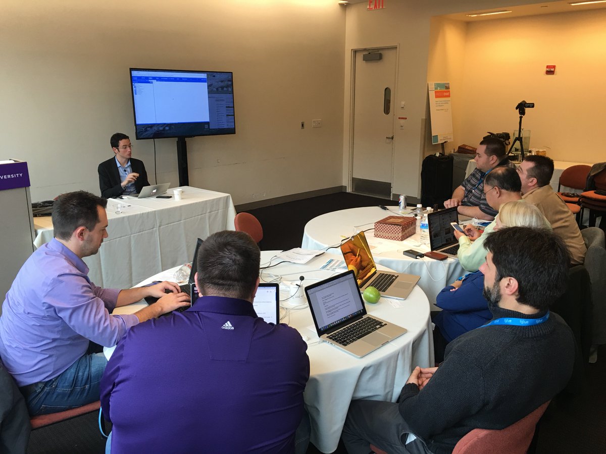 NetworkingNerd's tweet photo. #ONUGFall15 The #TFDX delegates getting an ACI Docker demo! https://t.co/lfwNRepquC