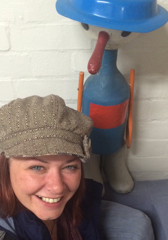 MumsCreative's tweet photo. Had a super day with @AbsoCuckoo @thedangood and to top it off I met the real Mr Spoon! #buttonmoon https://t.co/7w2TRykOor