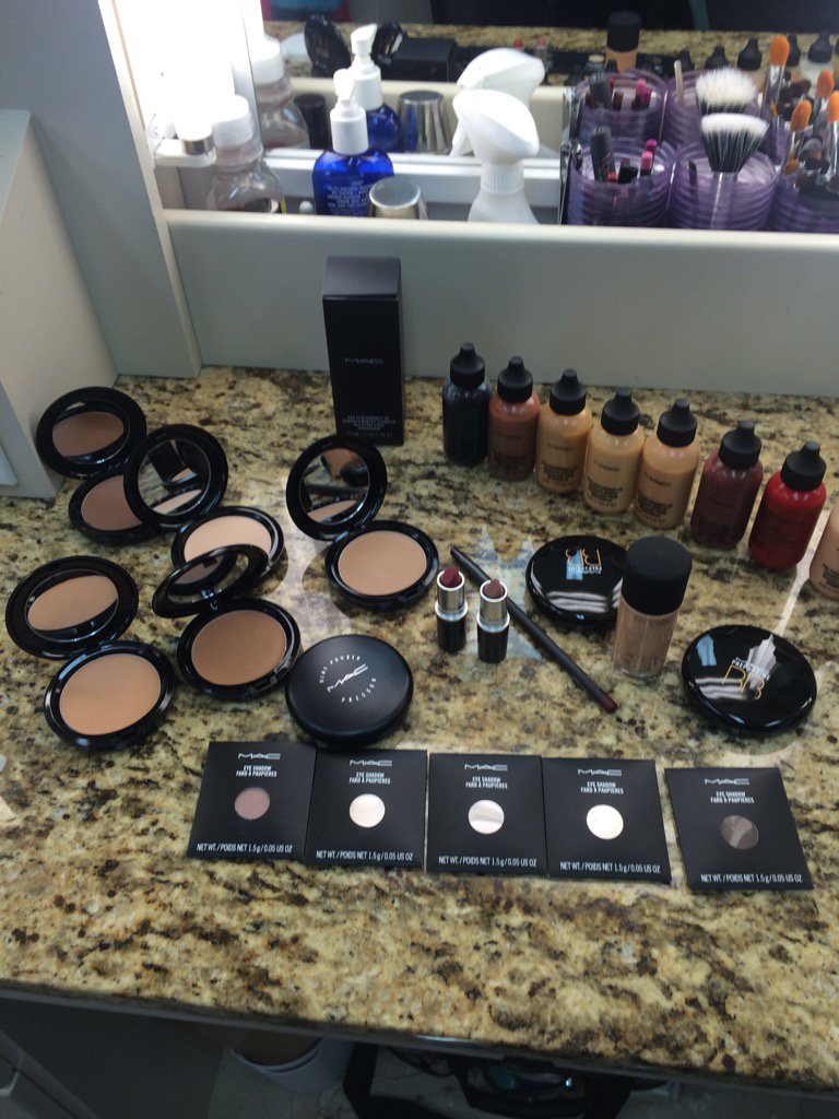 AliKatMakeUp tweet picture