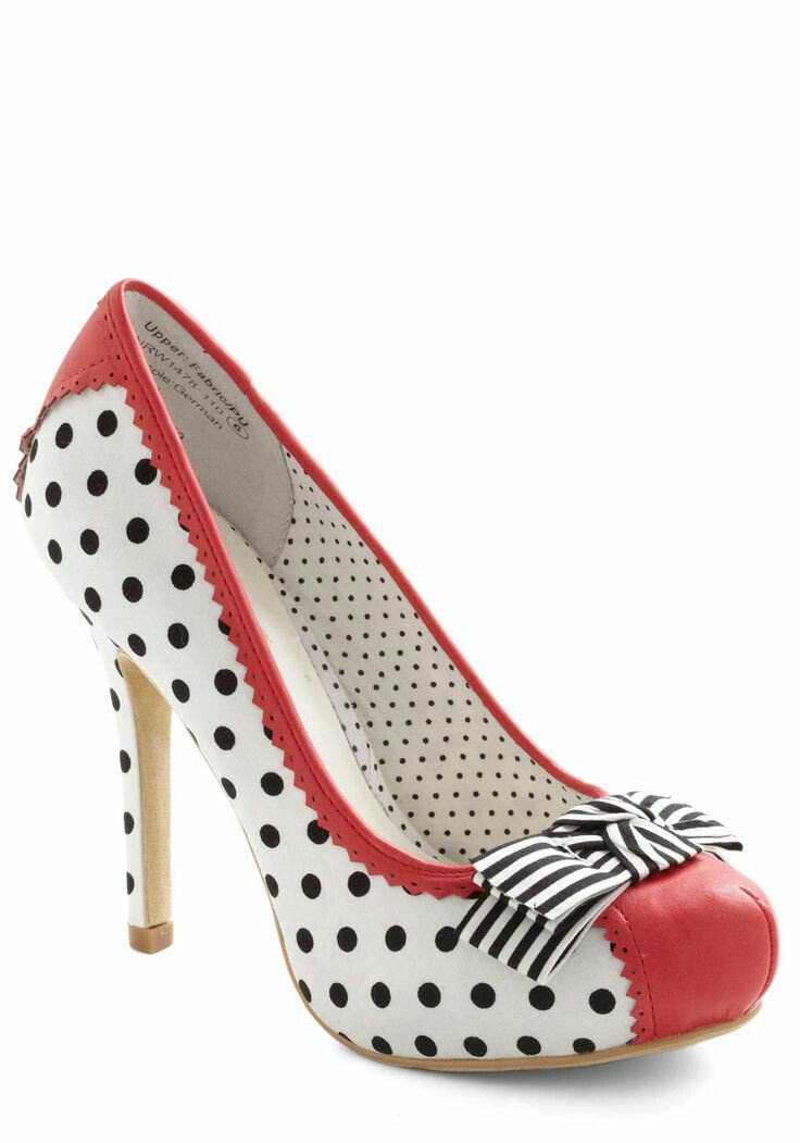 RDollz's tweet photo. I have an idea, #retweet this tweet, if I get 20 retweets I will give away spotlight #heels to a retweeter #pin-up https://t.co/1hDfT2wkrH