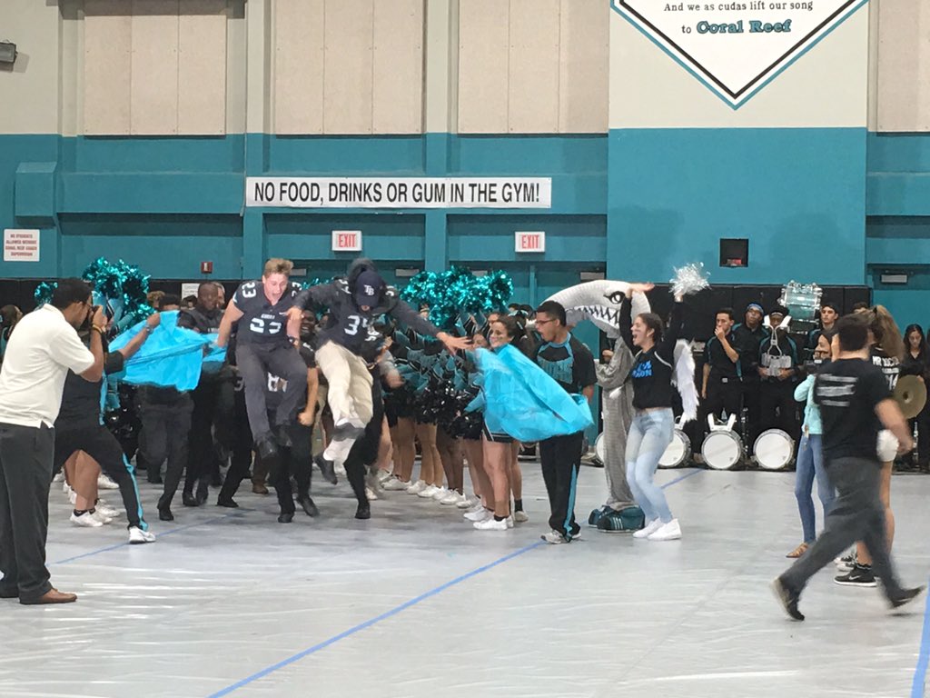 sr_reef's tweet photo. Homecoming Pep Rally! Football Players, performers and teachers all made it an amazing pep rally #beathialeah #cudas https://t.co/NWPqDz5qEX