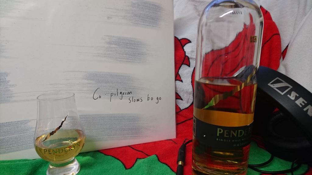 nickbb7's tweet image. Tonight's #Firstlistenritual with @copilgrim #Vinyl #SlowToGo &amp;amp; @PenderynWhisky @SennheiserUSA :)