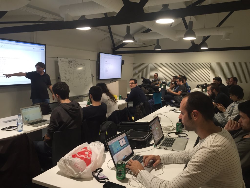 h4ckademy's tweet photo. Fantastic experience of docker usage in production by @achilued at @Packlink_esp #garfio https://t.co/mqGC7l8xCF
