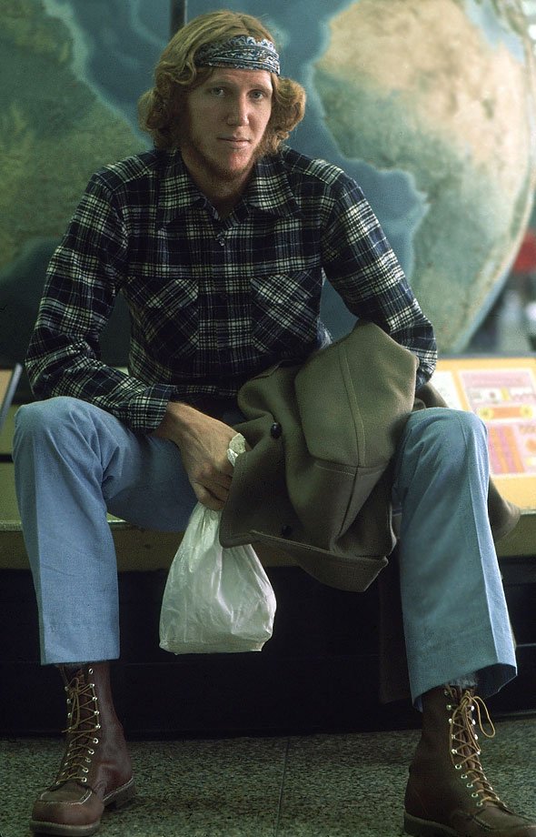 Happy 63rd birthday Bill Walton, stay golden.
(via 