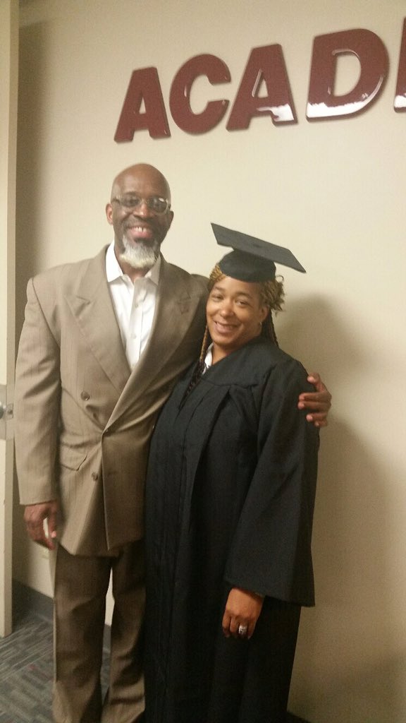 BSCEastlake's tweet image. Congrats to Rikki-she just registered for her final classes to become a Paralegal ! #maygrad #collegegrad