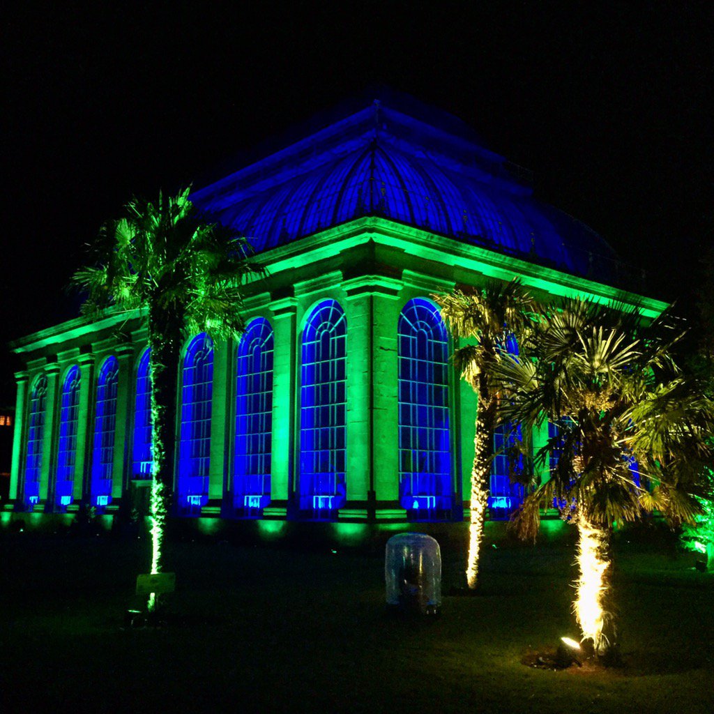 BotanicLights's tweet photo. The Palm House this year, tweet #BLspring #BLsummer #BLautumn #BLwinter to change the display! https://t.co/evXmWuMojx