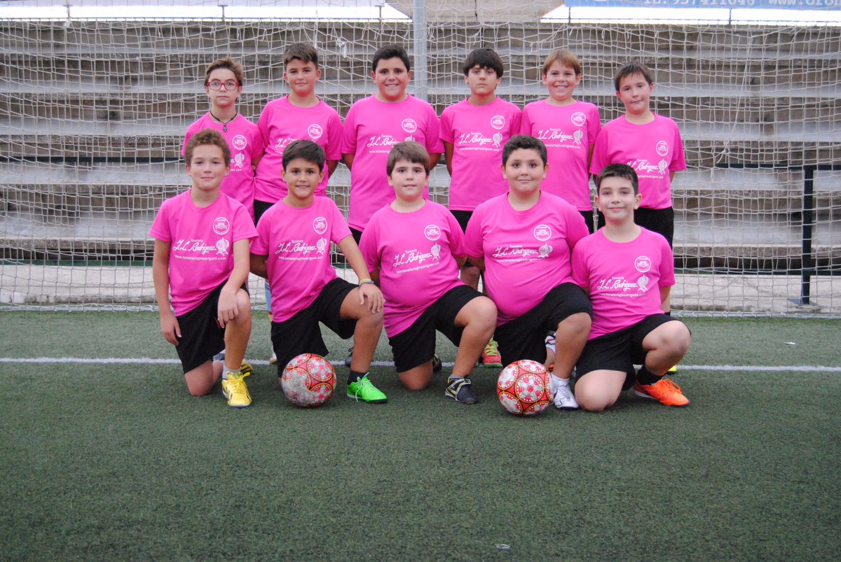 MonfubaCD's tweet photo. Equipo Alevín CD Monfuba 2015/2016 https://t.co/uFjnK8YUmL