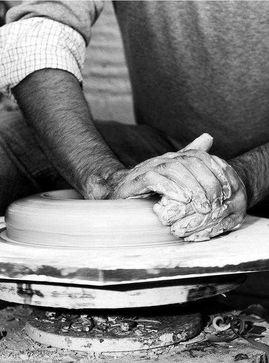 studiosouk's tweet photo. @StephenFarnan is doing live demos at #ShowcaseSouk throwing cups & showing off his amazing talent #shoplocal #NI https://t.co/2uNC0aDUhr