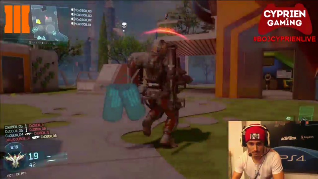 KowanSMG's tweet photo. @jimmyfaitlcon Jimmy quand il joue il fait une tête 😂😂 https://t.co/kU5tvaGUNl
