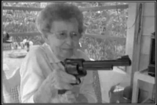 randomrizdom's tweet image. Happiness Is A Warm Gun Under My Thumb
#BeatlesStonesMashup