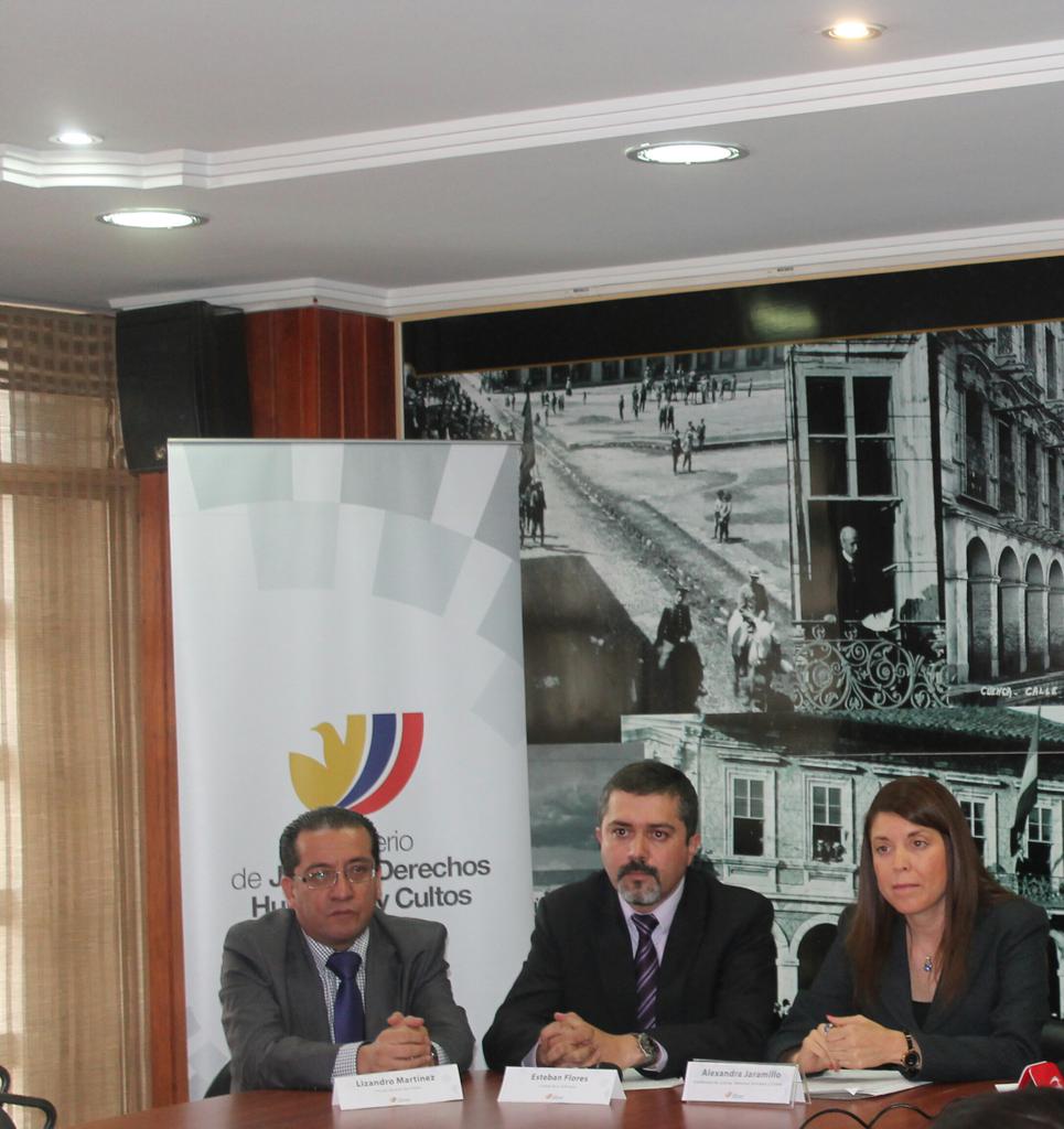 DDHH_Ec's tweet photo. El objetivo de las Mesas Provinciales de género es fortalecer el Plan Nacional para la erradicación de violencia https://t.co/nEhaMwzeJt