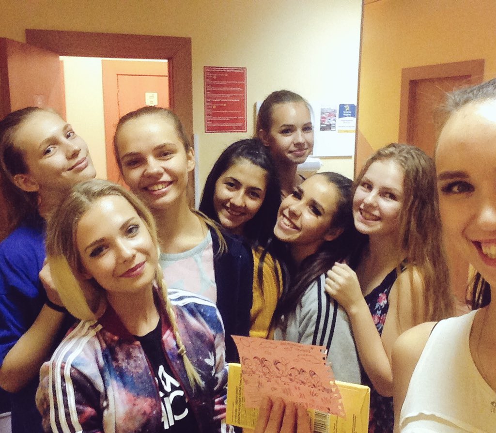 marina_freaky's tweet photo. Ещё хочу 😋🤘🏻 #minichicks #crazychicks #freakychicks https://t.co/OlLB8WKucH