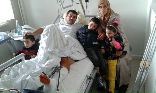 BBCNewsPR's tweet photo. Lovely update via @johnsweeneyroar &amp; @BBCNewsnight Azam has been reunited with his parents in Germany. #FindAzam https://t.co/CqOIAu7Xn0