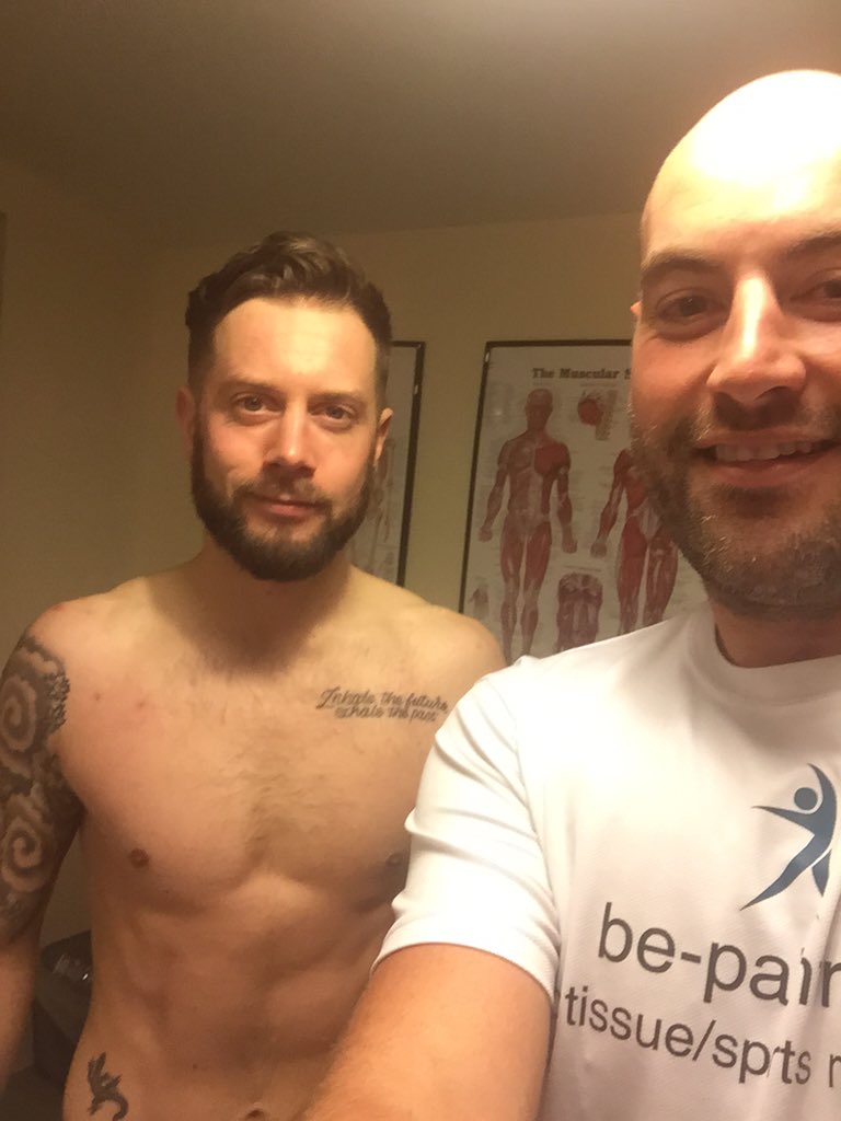 Treating <a href="/Gio_Jackal/">gio marchese</a> before his k1 British title fight <a href="/UCMMA/">UCMMA</a> good luck Gio, smash um👊 #UCMMA #sports massage