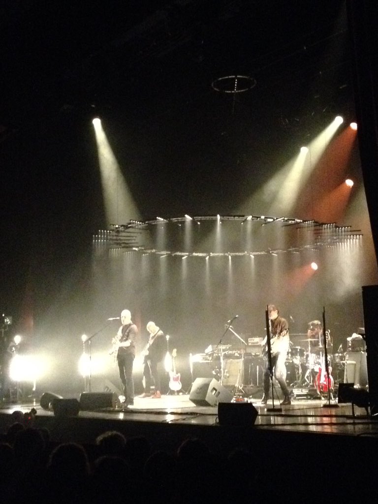vadianne's tweet photo. Concert #DominiqueA a #Biarritz #Atabal10 "Gare du midi" https://t.co/gfMGm2RqOu
