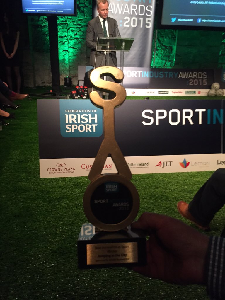 Best innovation in sport at the first ever #sportindustryawards 2015 goes to Jumping in the city @RTEsport