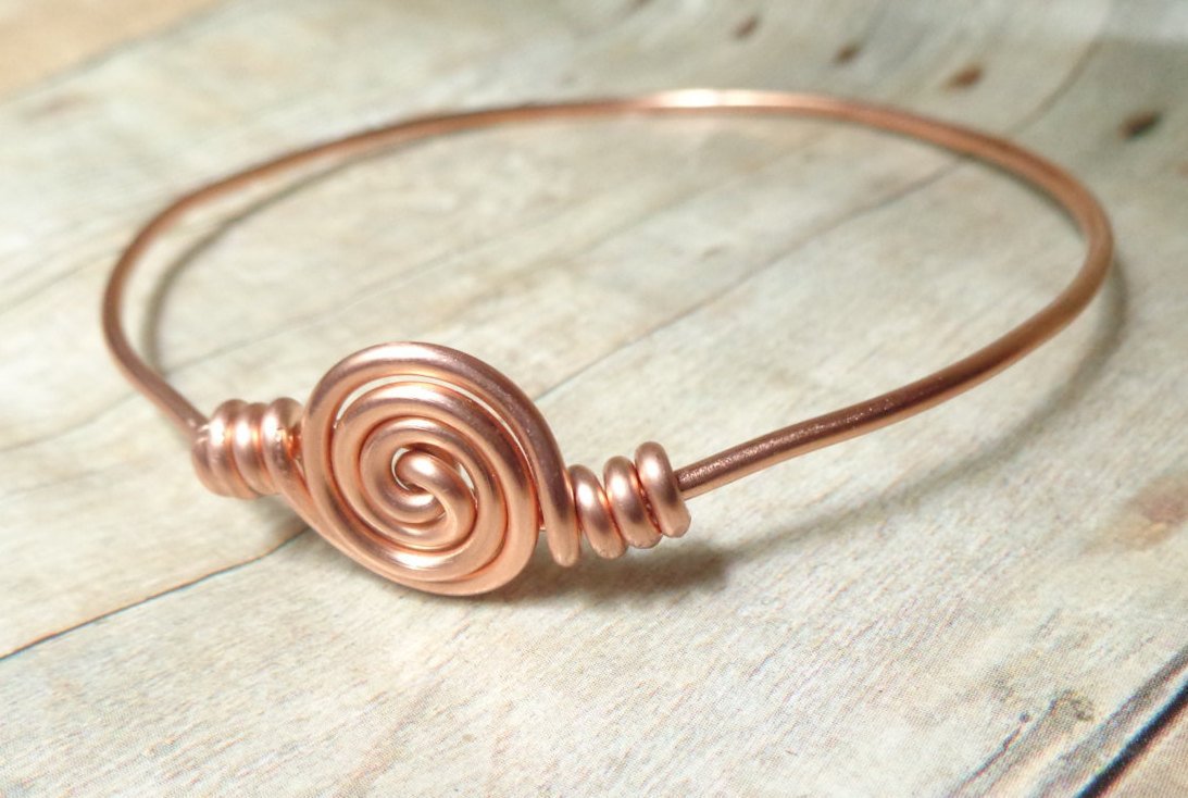 donkatcha's tweet image. Silver Wire Wrapped Bracelet etsy.com/listing/212464… #DonKatCha #StackBangle