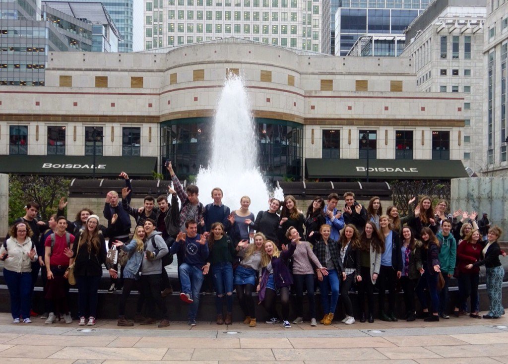 MrWebsterGeog's tweet photo. Biggest London trip ever! Great day in the capital with our superb year 13 geographers! #london #geography https://t.co/PqE8atgbzW