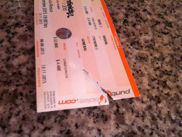FullMetalLoaded's tweet photo. @puntoticket consulta. Mi entrada para creamfields la rompí abriendo el sobre en qué venía. Me sirve aún? https://t.co/a85hU0ToNj