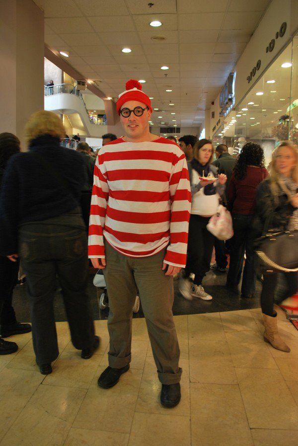 deri_browncey's tweet photo. This Waldo Claims To Be A Master Of Disguise. Can You Find Him Hidden In These Photos?
https://t.co/KvnGwPTgee https://t.co/Clf2u3ZVSH