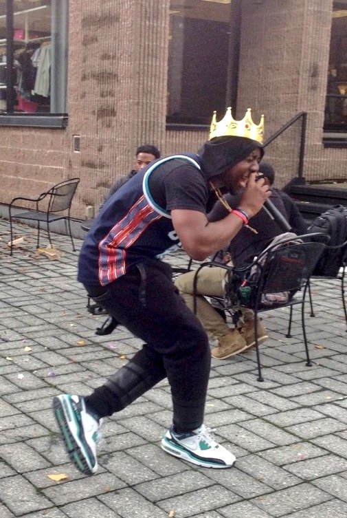 ShotofADRENALIN's tweet photo. I need a Sneaker deal ASAP!
@Kixionary Wassup?!
#ShotofADRENALIN #GetEmAD #AirMax #Nike #NYC https://t.co/GFNpODTJ69