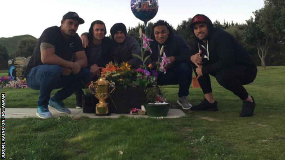 Huge respect.

The All Blacks visit Jerry Collins' grave with the Webb Ellis trophy bbc.in/1Htu9Lx