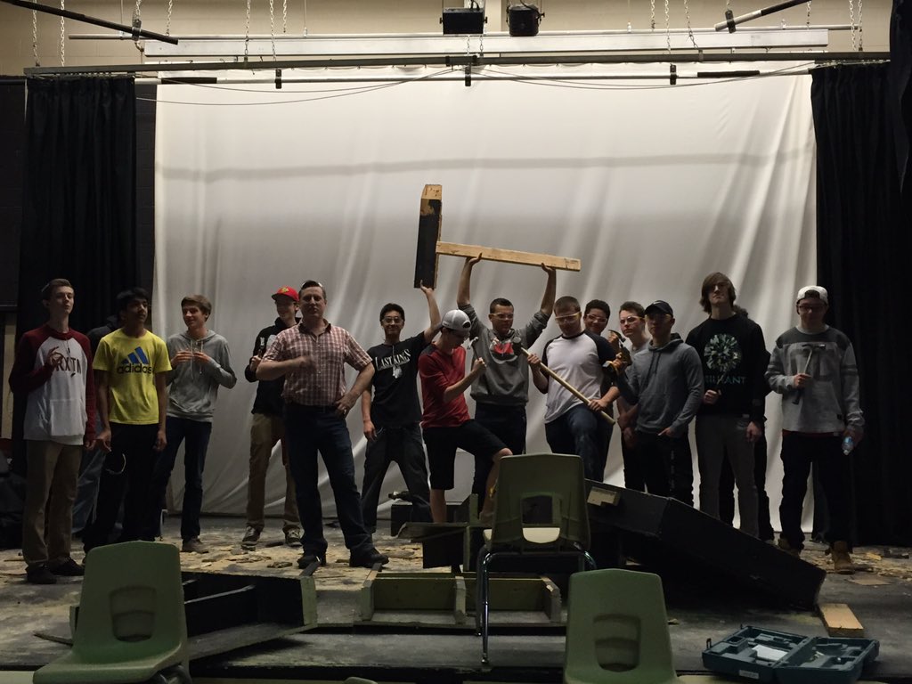 teachsrob's tweet photo. SO INCREDIBLY THANKFUL TO MY STUDENTS THAT STAYED AFTER SCHOOL AND THE BOYS OF CONSTRUCTION! #lbpwhat #lbpdrama https://t.co/RrVqMeuUqf