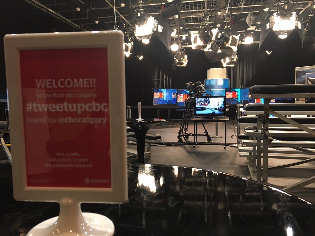 AlbertaFoodGeek's tweet photo. RT @genormand: RT @CBCCalgary: And it's on! #tweetupcbc #whywhyc https://t.co/SBVRbGJgat