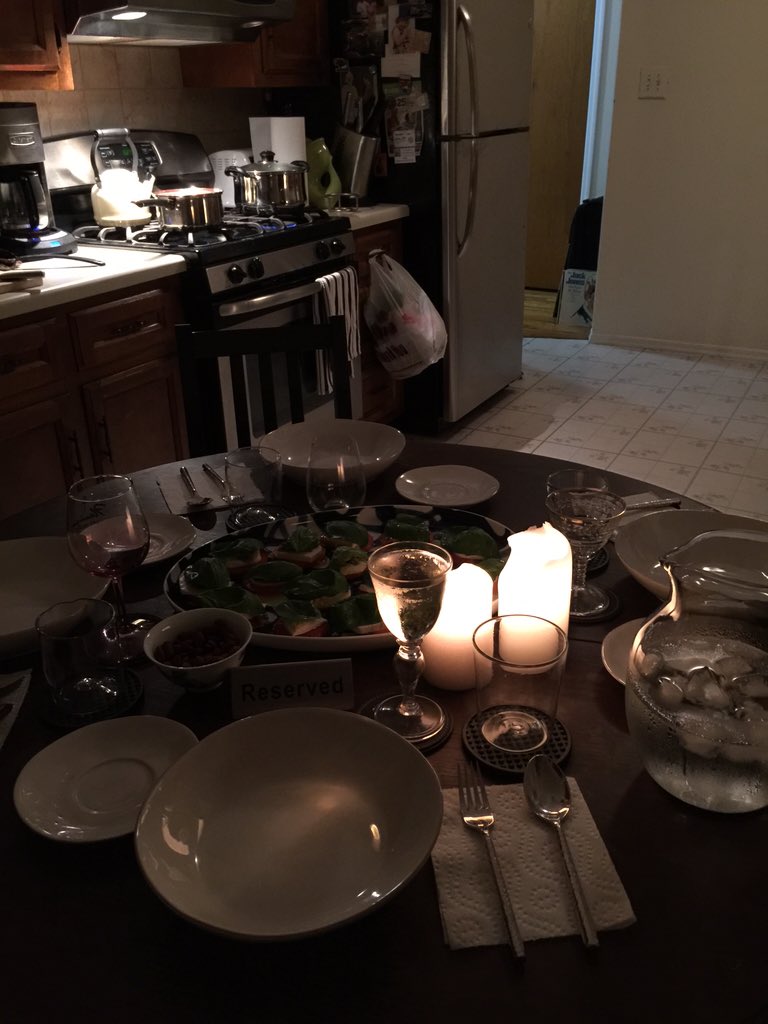 Suttoncrawford's tweet photo. Made dinner tonight for the fam @Jencstyle @sydc and @RondrawRon miss u @BenLehwald @Suzy_Crawford @KevDavThom ❤️ https://t.co/gPeLEHfaXz