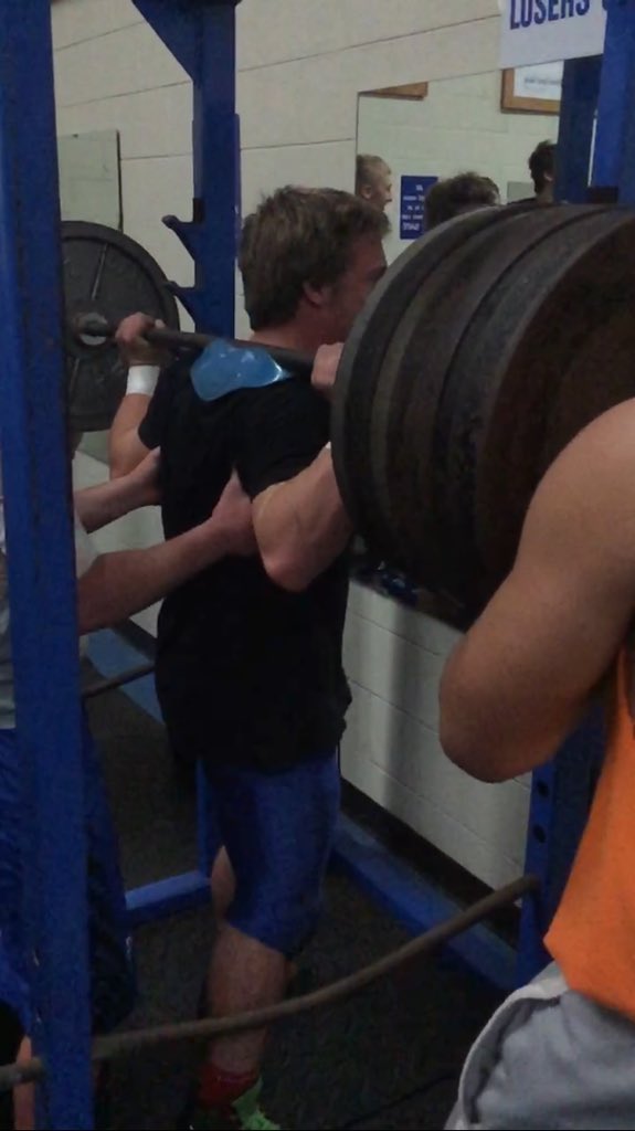 TheMillerOG's tweet photo. #liftsquad ready to fight someone. But for now I'll keep smashing doors. #675 pounds. The Miller don't  back down https://t.co/SvMZNZwp9A