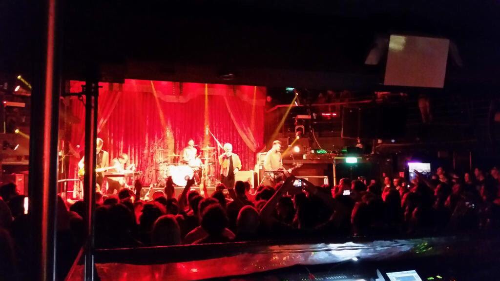 Cheers Belfast, keep her lit! Thanks <a href="/panthro10/">Gabe</a> for pic