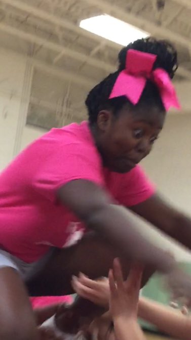 When bases fly... #STOMPSTUART @Royal_Synn IM DEAD HAHAHA 😂😂😂