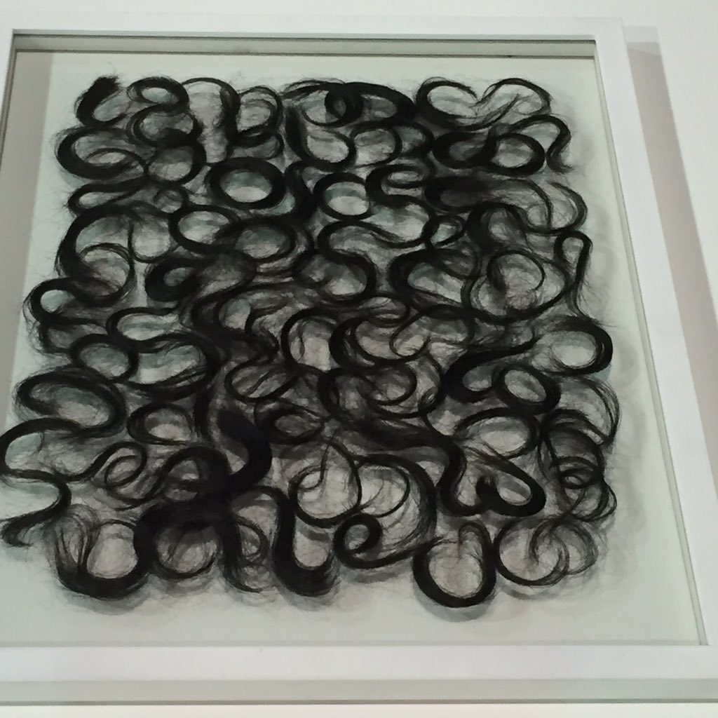 GaleriesMtl's tweet image. Au vernissage de l'exposition NEUTRALITÉ du créateur Rad Hourani @ArsenalArtMtl So so so interesting!