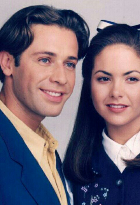 TLNovelasRetro's tweet photo. #TelenovelasMexicanas #EnElRecuerdo #LazosDeAmor https://t.co/X5H9GeRe2a @UnLuceroEnMex 
▶ @luisjosesantand https://t.co/PF18B2gKwc