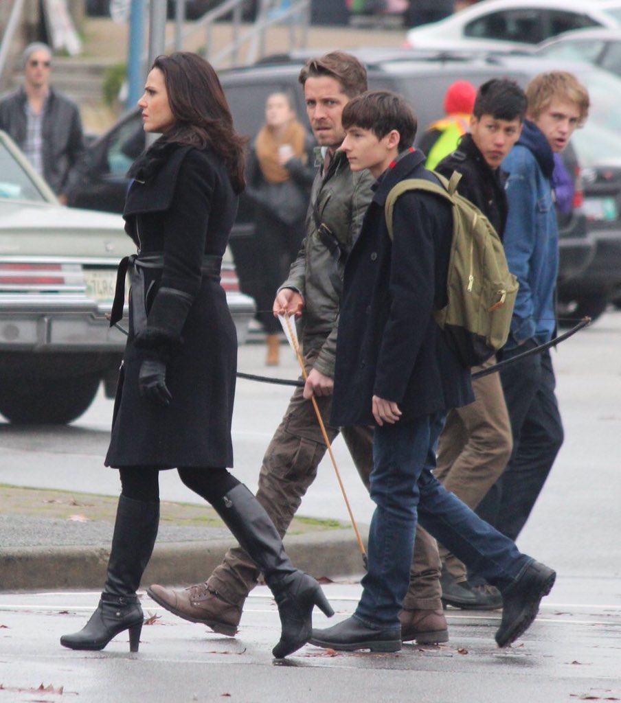 LanaParrillaMex's tweet photo. โขPHOTOSโข
Lana on set yesterday {13}
#EvilRegaIs #OUAT
Credits: @BastardSonVan https://t.co/qbrk2STpu5