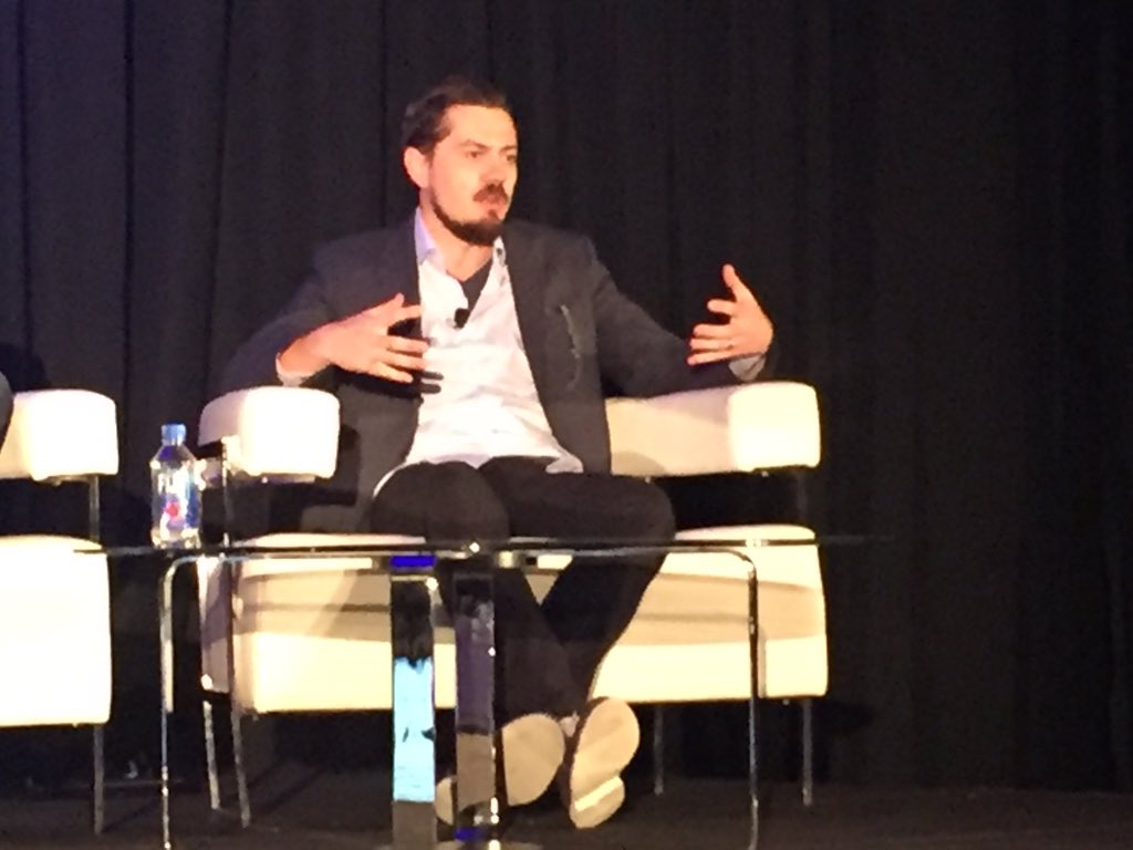 YesicaTech's tweet photo. An outside in, inside out look at the @IBMcloud acquisition of @bluebox with @blueboxjesse #ibmcif https://t.co/491SzNMYkF