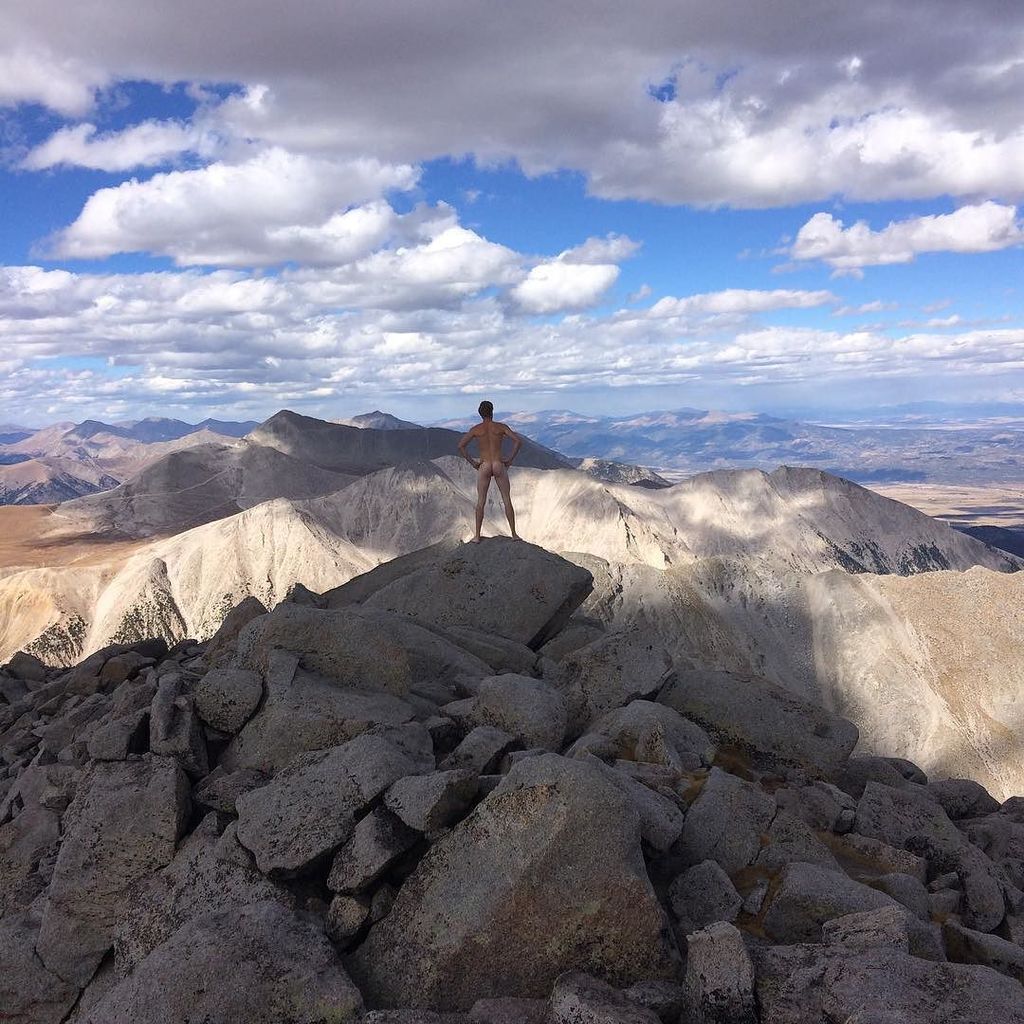 escape2colorado's tweet photo. PC: natural_natures #naturalnatures #colorado #naked #mtshavano #shavano #14er #mountainee… https://t.co/eHyU0TzTpK https://t.co/QvVj0PPxT3