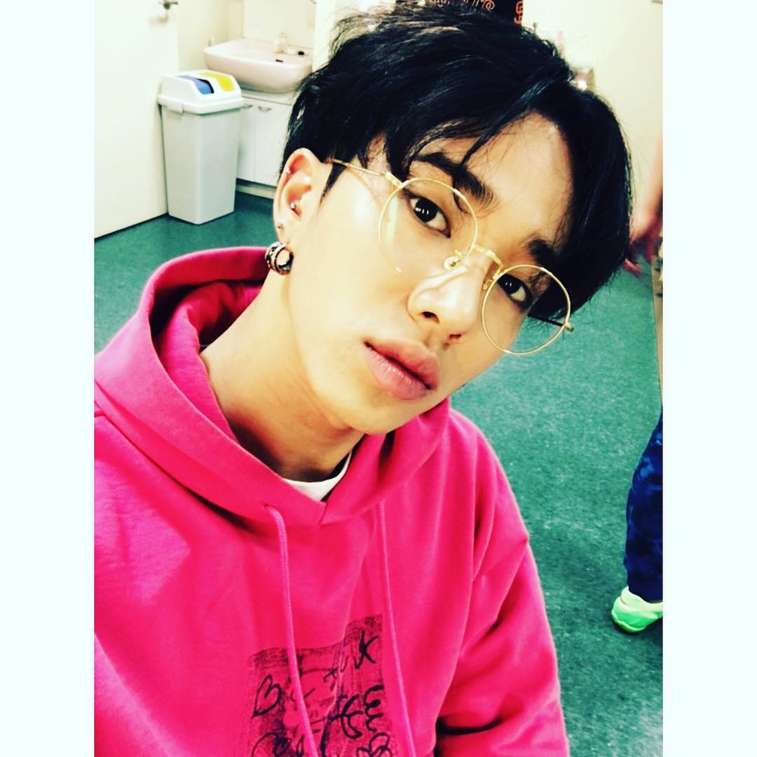 gttk0000_cube's tweet photo. 대기 https://t.co/wB03cR5769