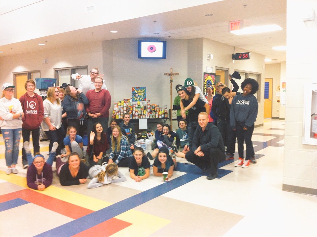 ShawnGrassroots's tweet photo. More than 500 items for Sexsmith foodbank! @StMarysSexsmith #gpcsd #wescarehunger #socialjusticeclub #blessed https://t.co/KpoFngSqkV