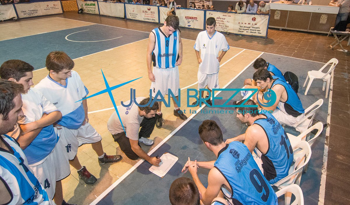 FerAppendino09's tweet photo. PARA SER CAMPEON MAÑANA HAY QE GANAR 🎶
#VamosLaPrimera 💙🏀 https://t.co/81OuW4coe9