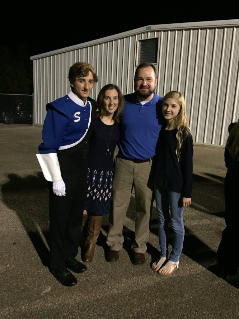 gturner24's tweet photo. Senior night in Saltillo! https://t.co/XweGxGyjef