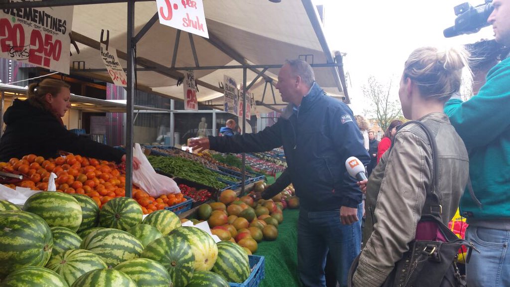 VVD wil uitstel wettelijk verbod op gratis plastic tasjes. Teveel onduidelijk, waaronder handhaving.